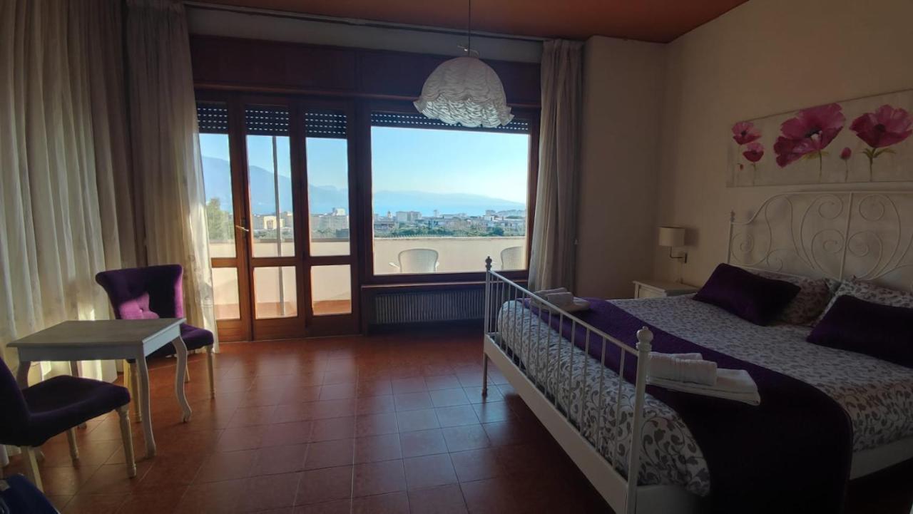 B&B Il Giardino Di Villa Anna Trecase ภายนอก รูปภาพ