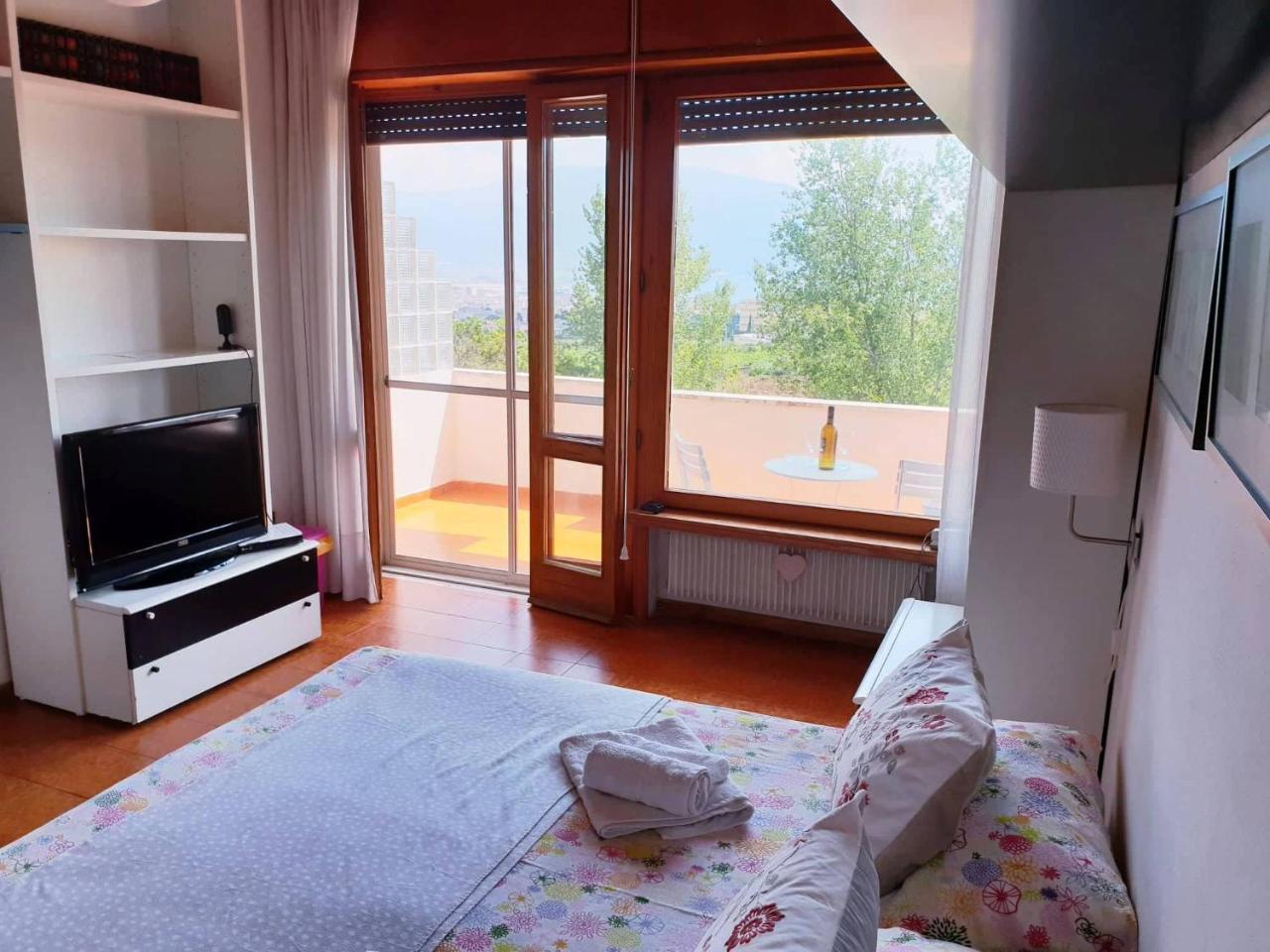 B&B Il Giardino Di Villa Anna Trecase ภายนอก รูปภาพ