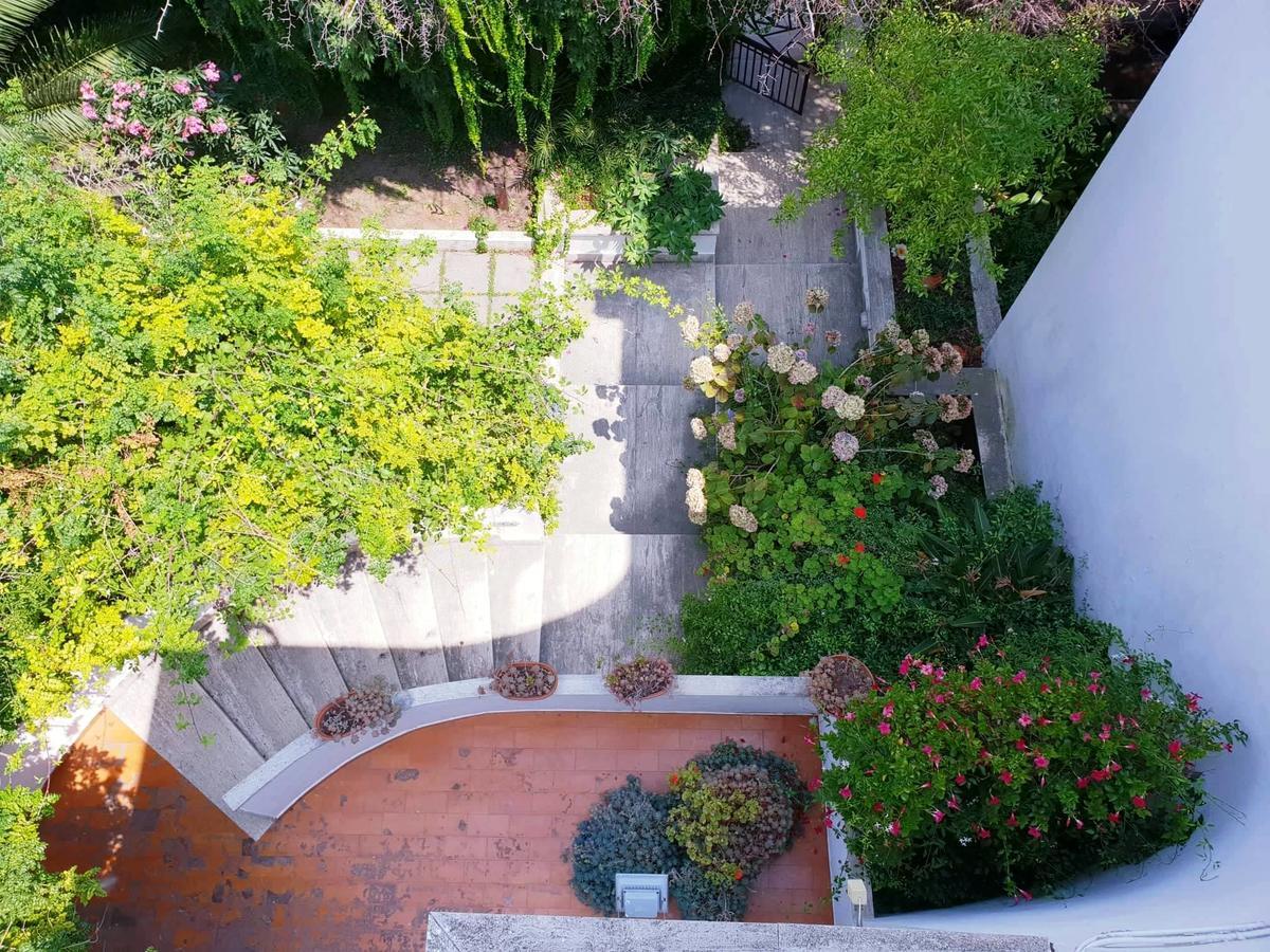 B&B Il Giardino Di Villa Anna Trecase ภายนอก รูปภาพ