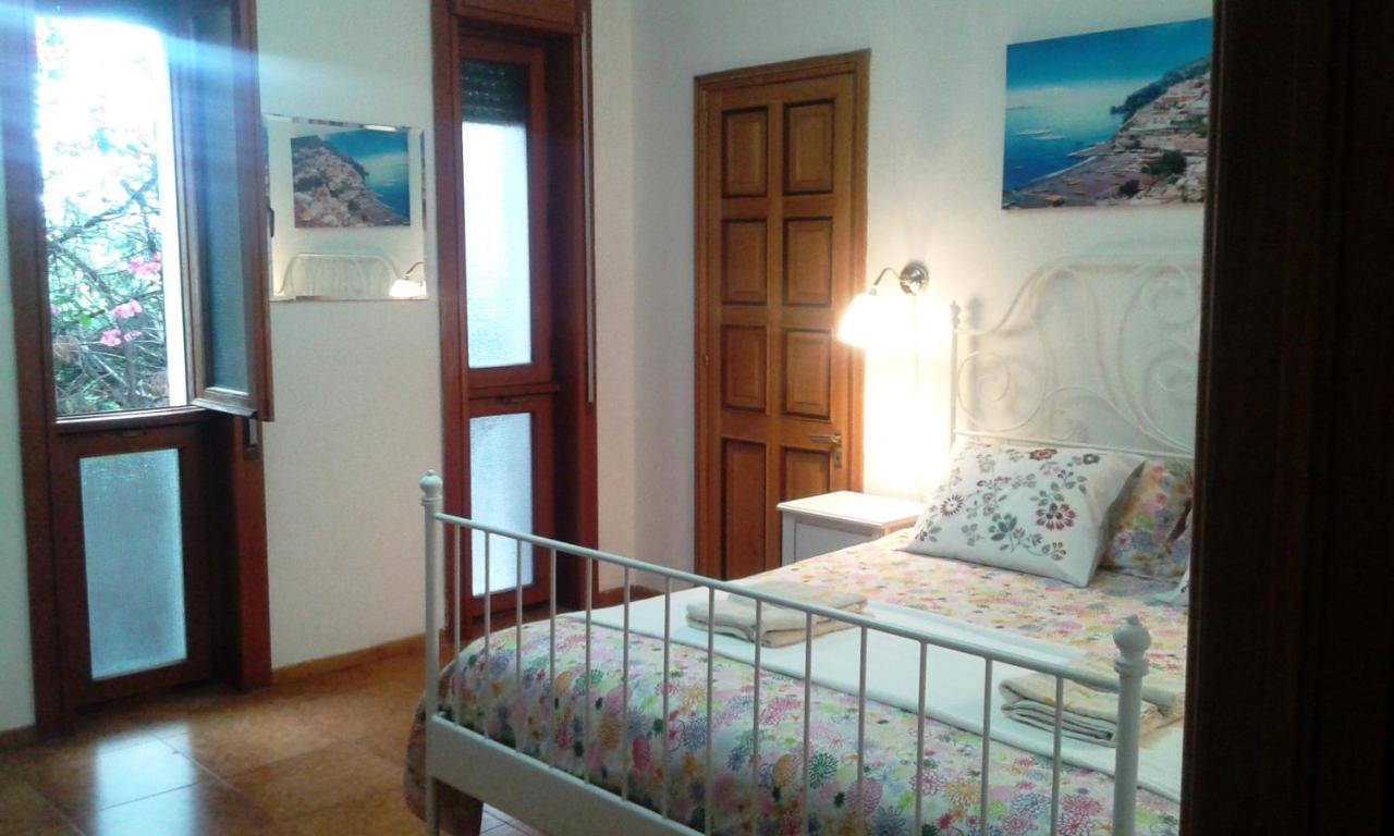 B&B Il Giardino Di Villa Anna Trecase ภายนอก รูปภาพ